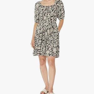 Karen Kane Black and White Puff Sleeve Midi Sundress